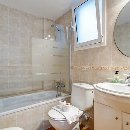 Amazing Seaview By Hello Homes *