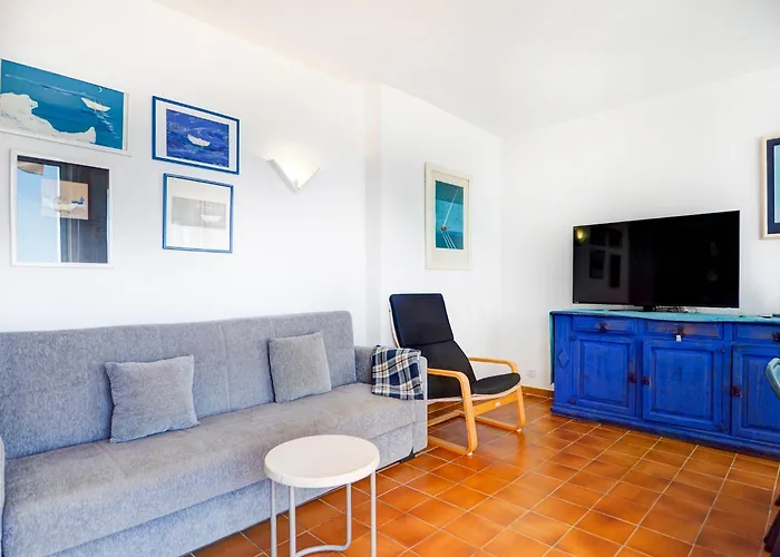 Amazing Seaview By Hello Homes